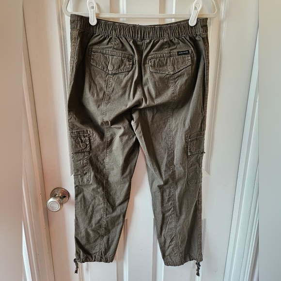 Sanctuary Olive Cropped Cargo Pants - Picture 3 of 6